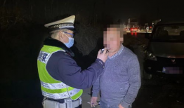 最新郑州喝醉酒爆料,街头冲突引热议，真相揭秘！